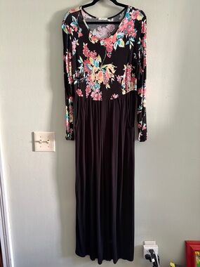 12 Pm By Mon Ami Pink and black long sleeve floral maxi dress L